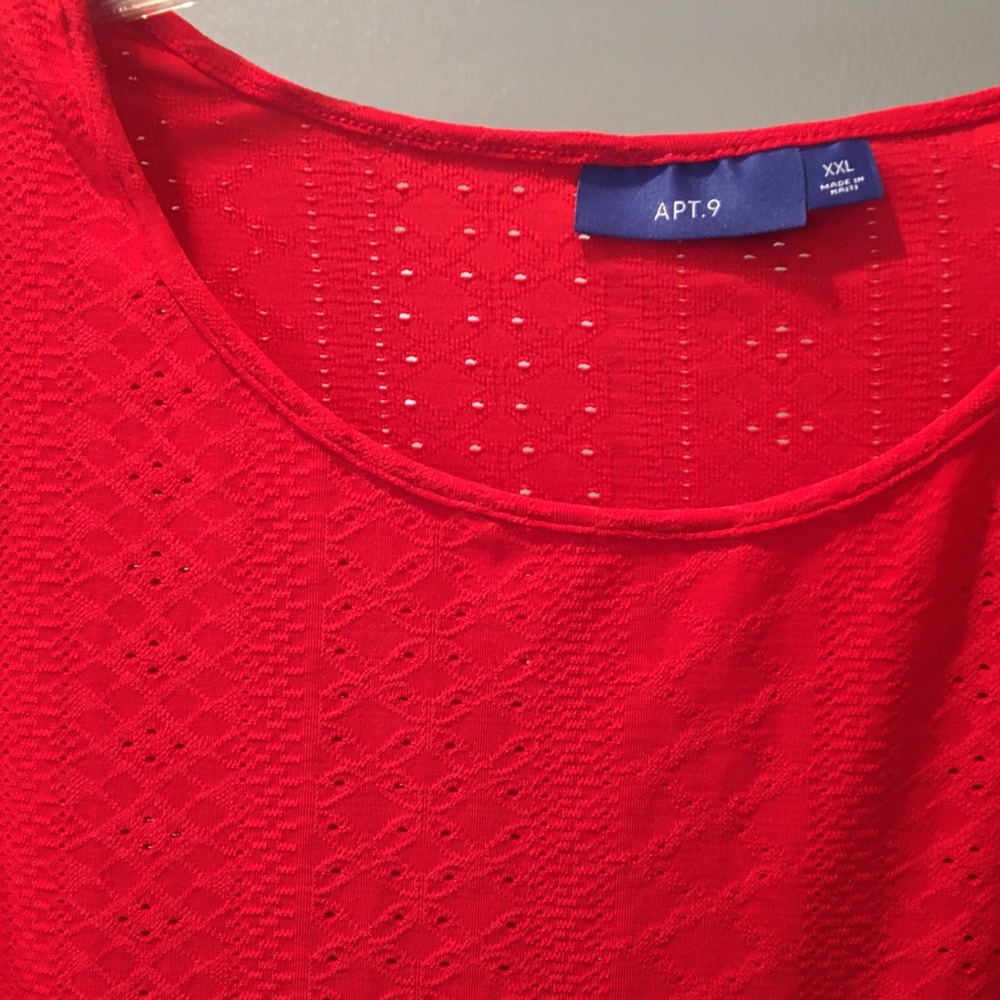 🌷4/$15 Apt. 9 Women Red Shirt Size XXL - Picture 2 of 3